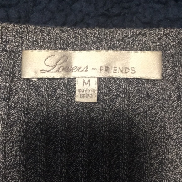 Lovers + Friends Off-the-Shoulder Striped Gray Crop Sweater Size M - Picture 3 of 3
